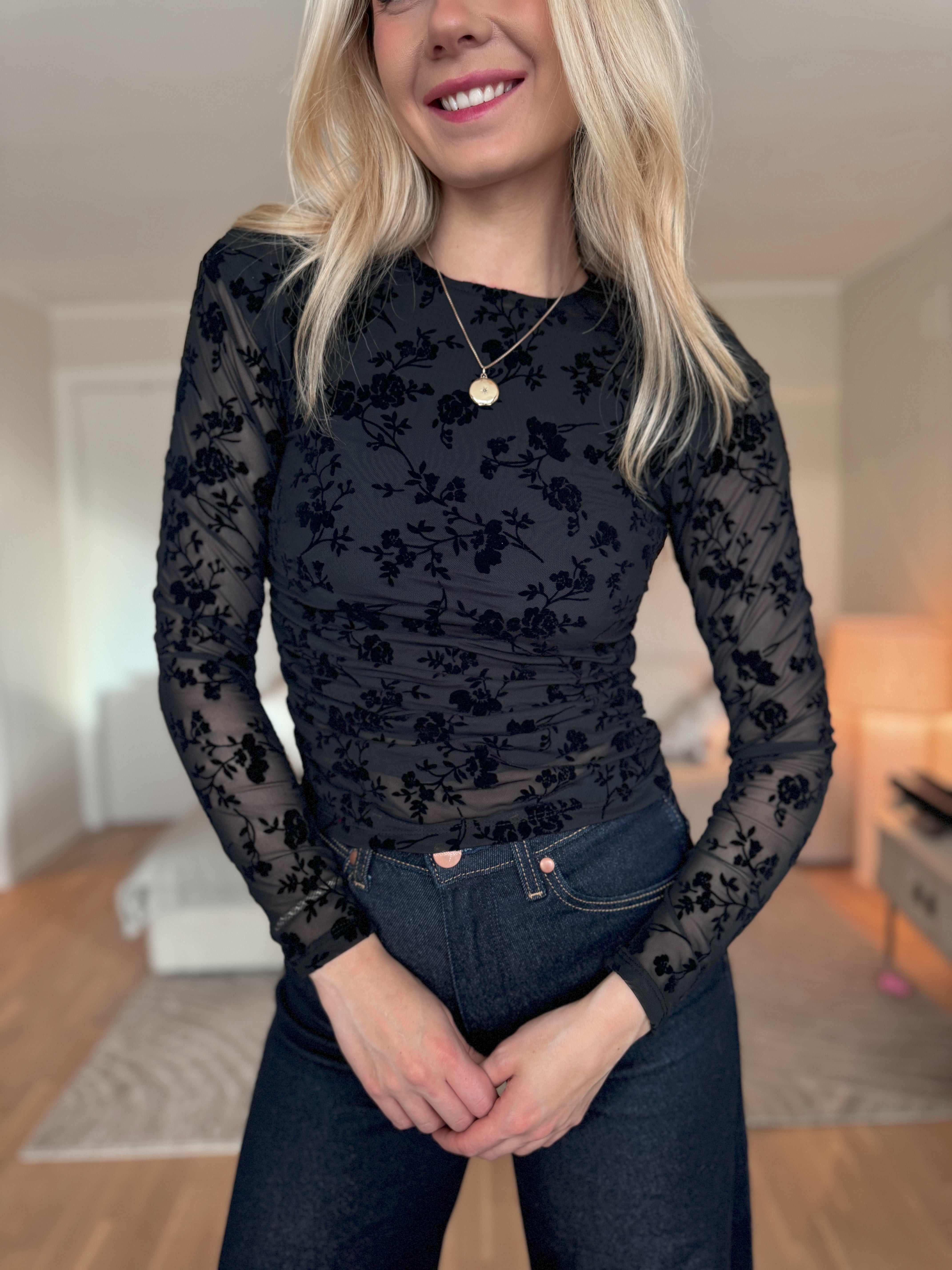 AWLILIANA Top - Black